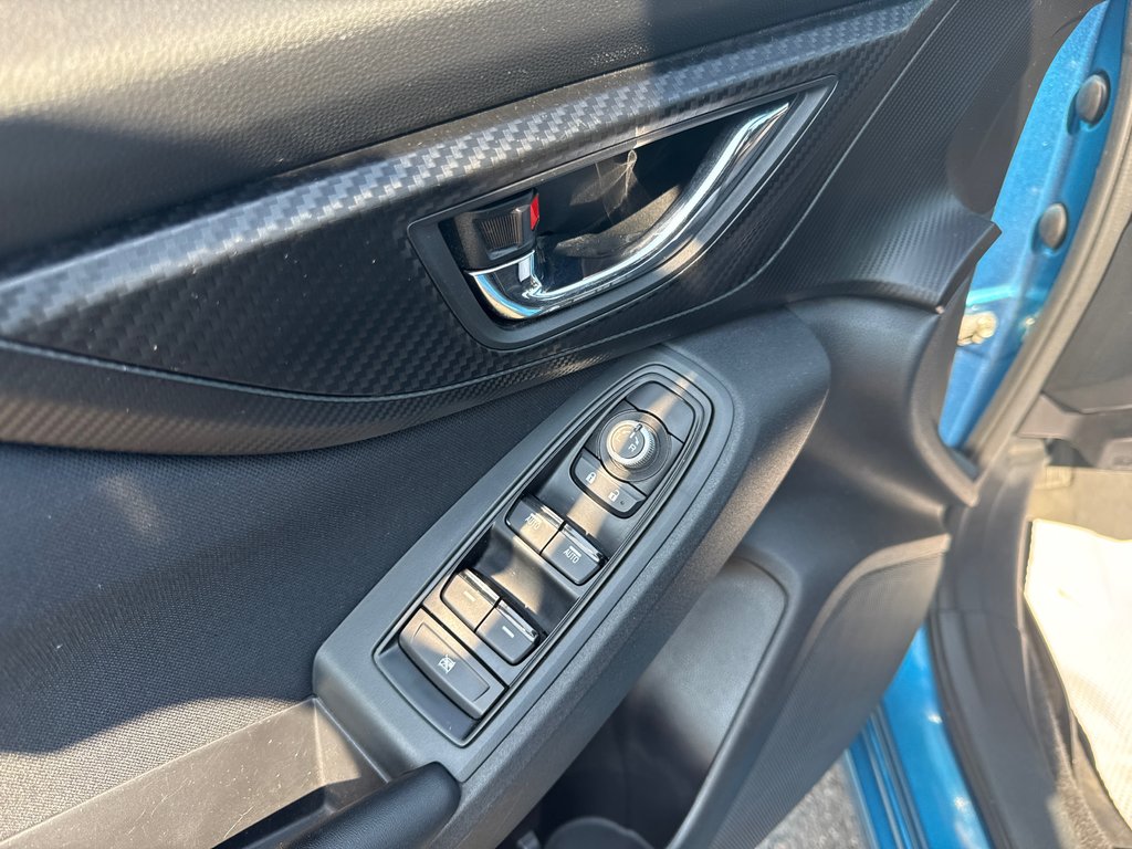 2017 Subaru Impreza Touring in Thunder Bay, Ontario - 13 - w1024h768px
