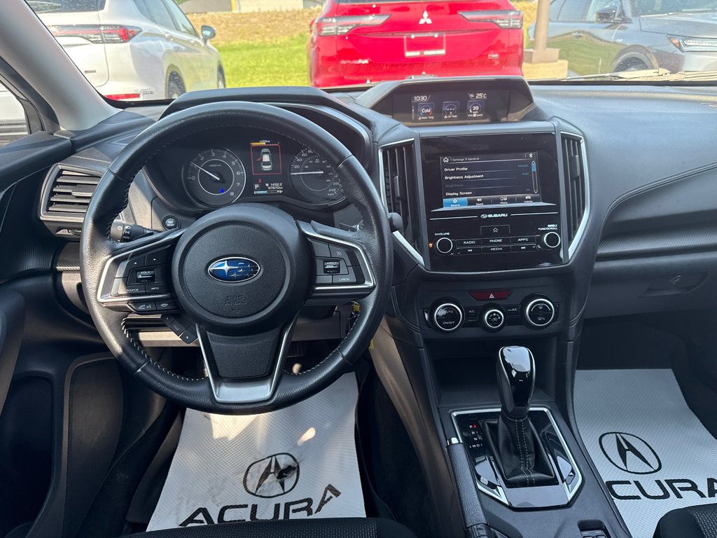2017 Subaru Impreza Touring in Thunder Bay, Ontario - 12 - w1024h768px
