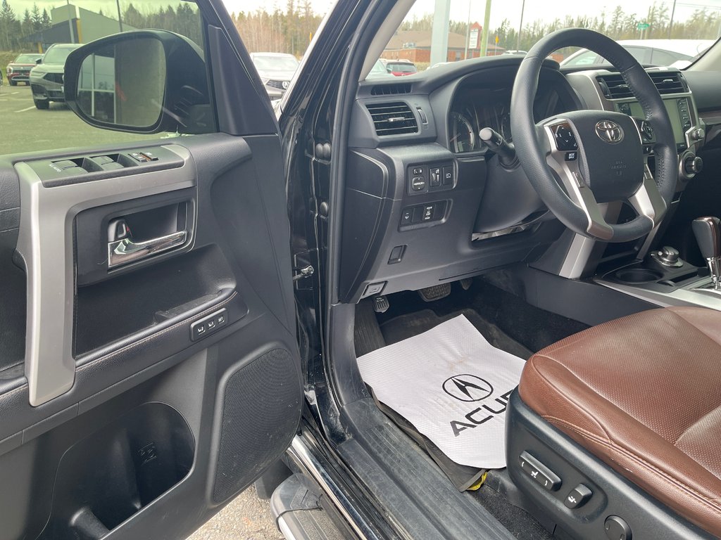 2021 Toyota 4Runner in Thunder Bay, Ontario - 12 - w1024h768px