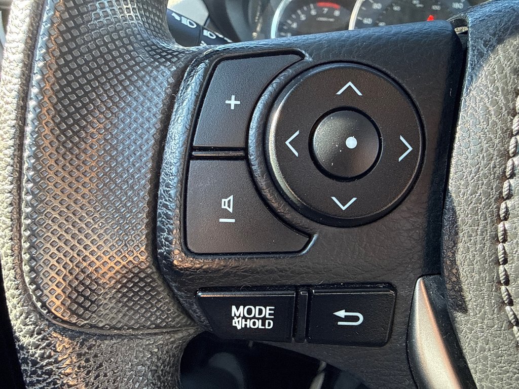 2016 Toyota Corolla LE in Thunder Bay, Ontario - 18 - w1024h768px