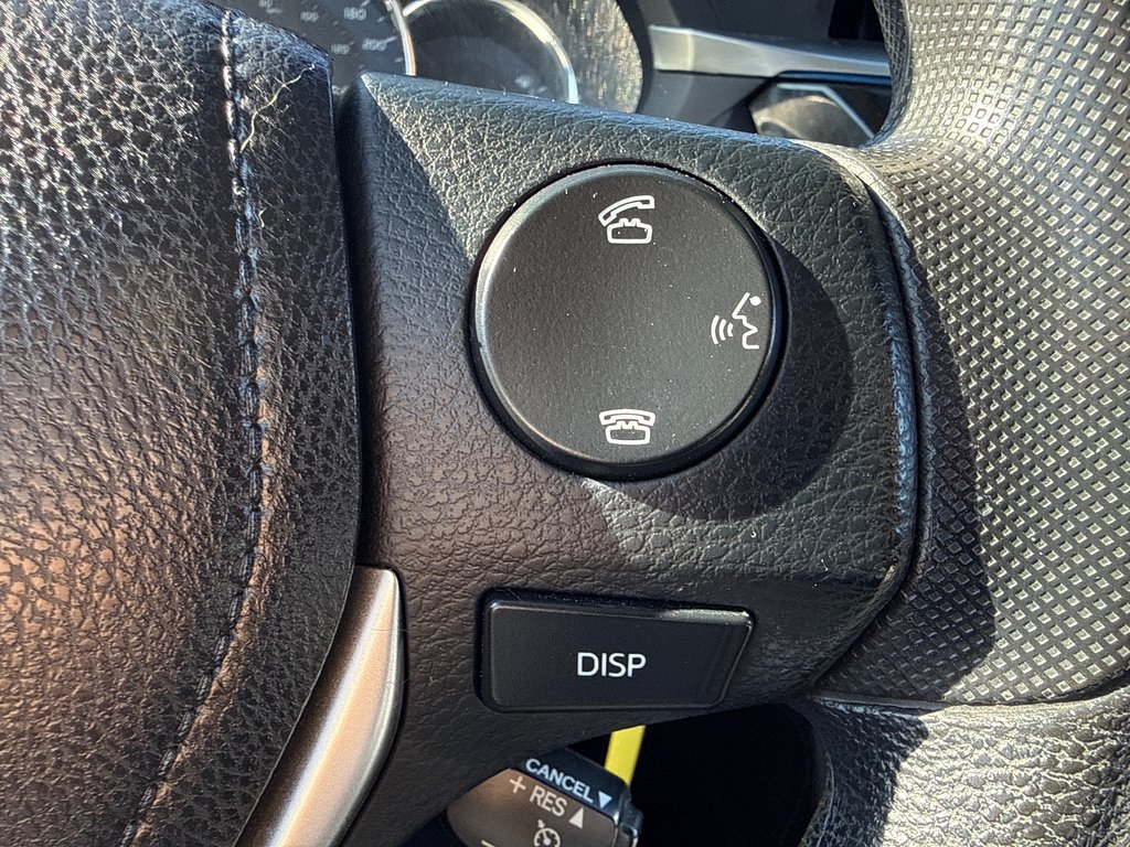 2016 Toyota Corolla LE in Thunder Bay, Ontario - 17 - w1024h768px