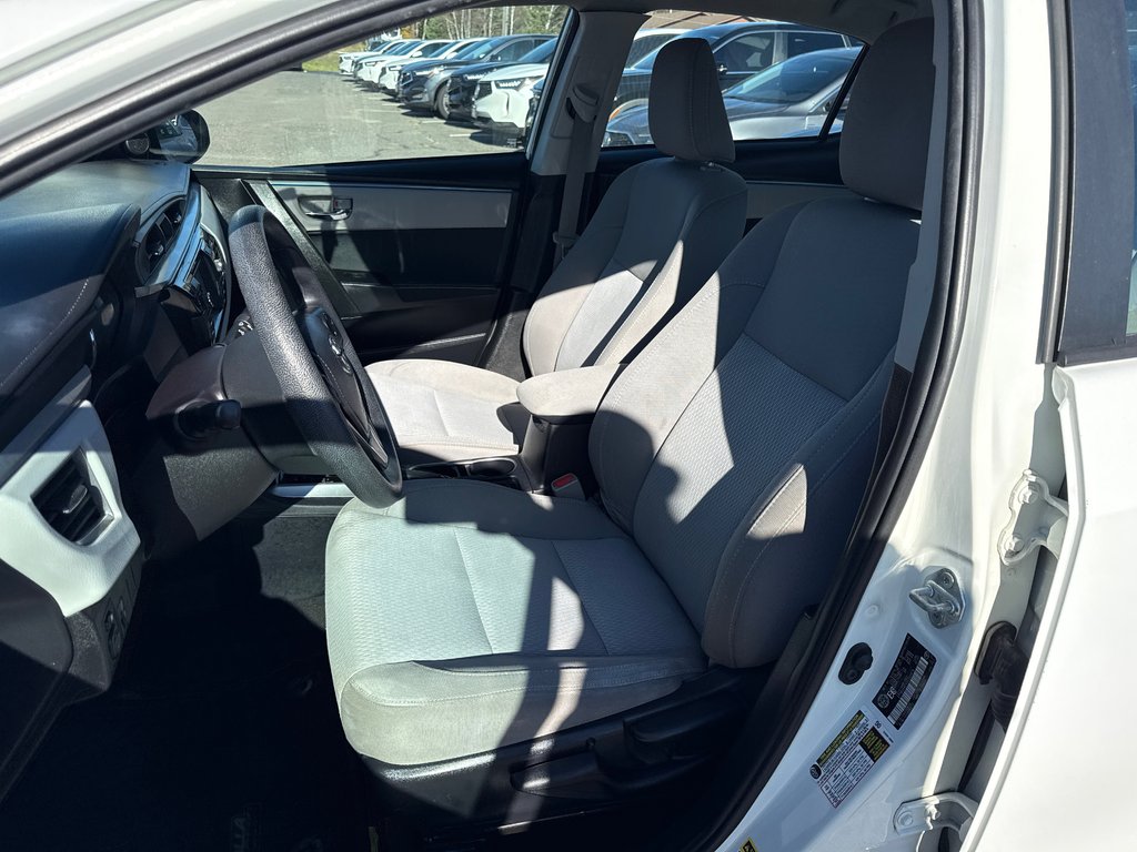 2016 Toyota Corolla LE in Thunder Bay, Ontario - 7 - w1024h768px