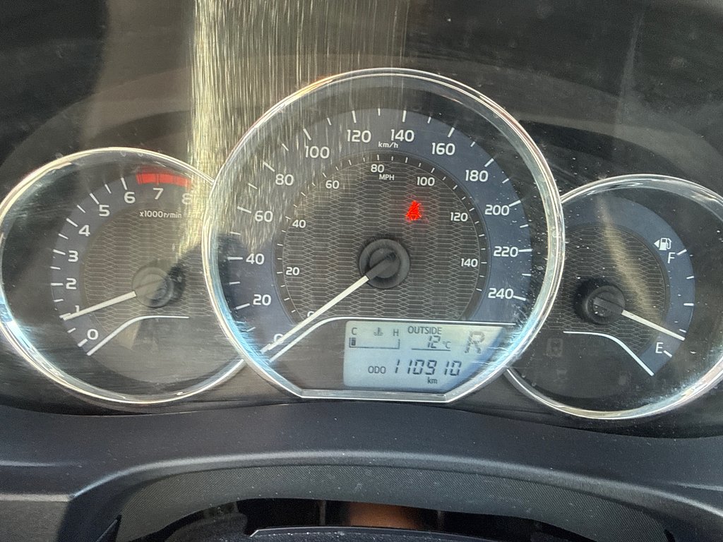 2016 Toyota Corolla LE in Thunder Bay, Ontario - 13 - w1024h768px