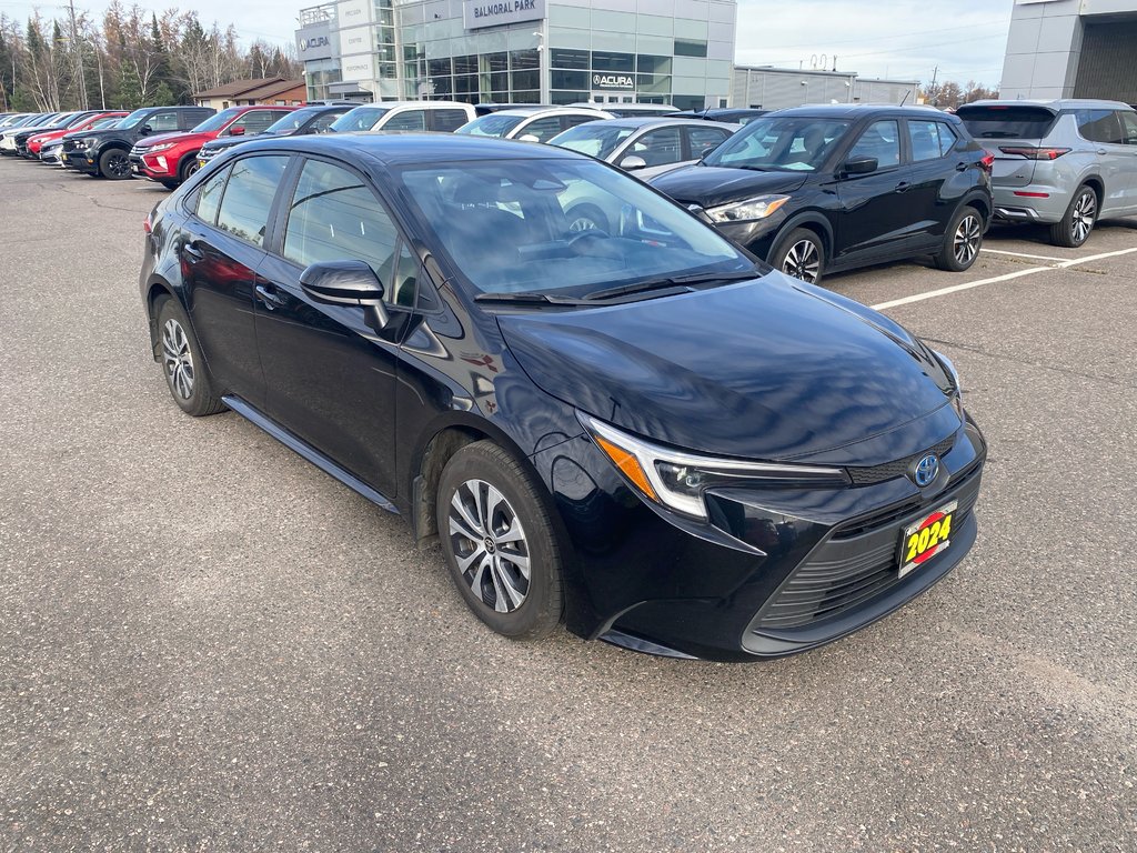 2024 Toyota Corolla Hybrid LE in Thunder Bay, Ontario - 11 - w1024h768px