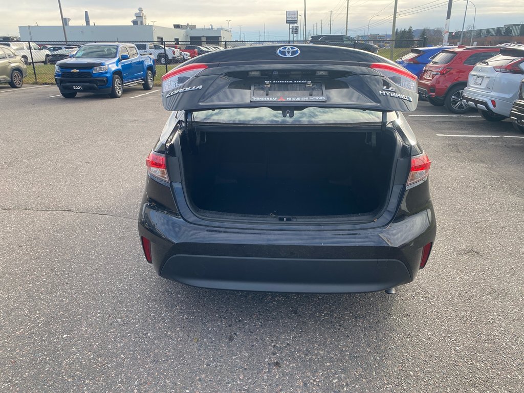 2024 Toyota Corolla Hybrid LE in Thunder Bay, Ontario - 6 - w1024h768px