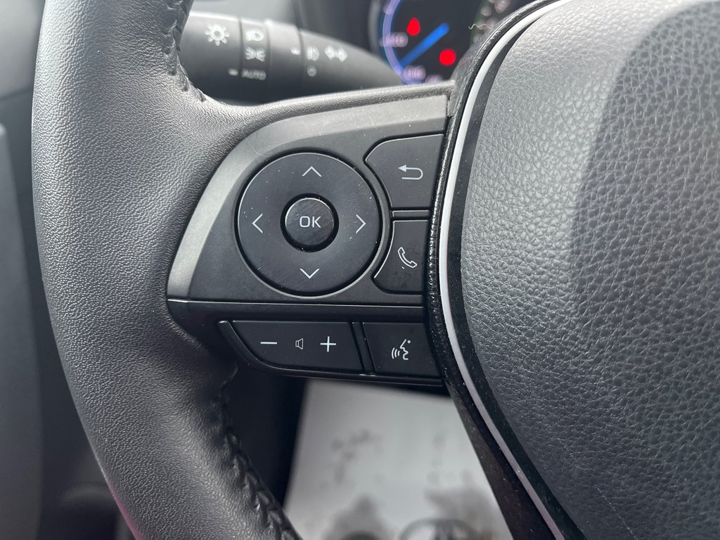 2021 Toyota RAV4 XSE Hybrid in Thunder Bay, Ontario - 17 - w1024h768px