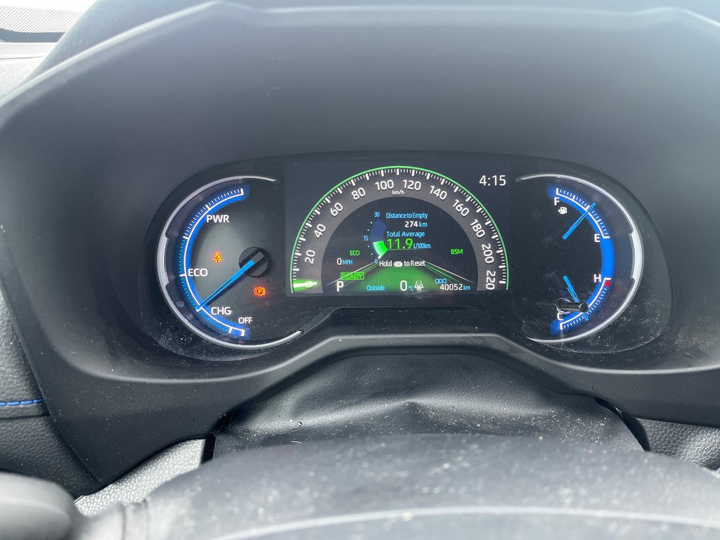 2021 Toyota RAV4 XSE Hybrid in Thunder Bay, Ontario - 12 - w1024h768px