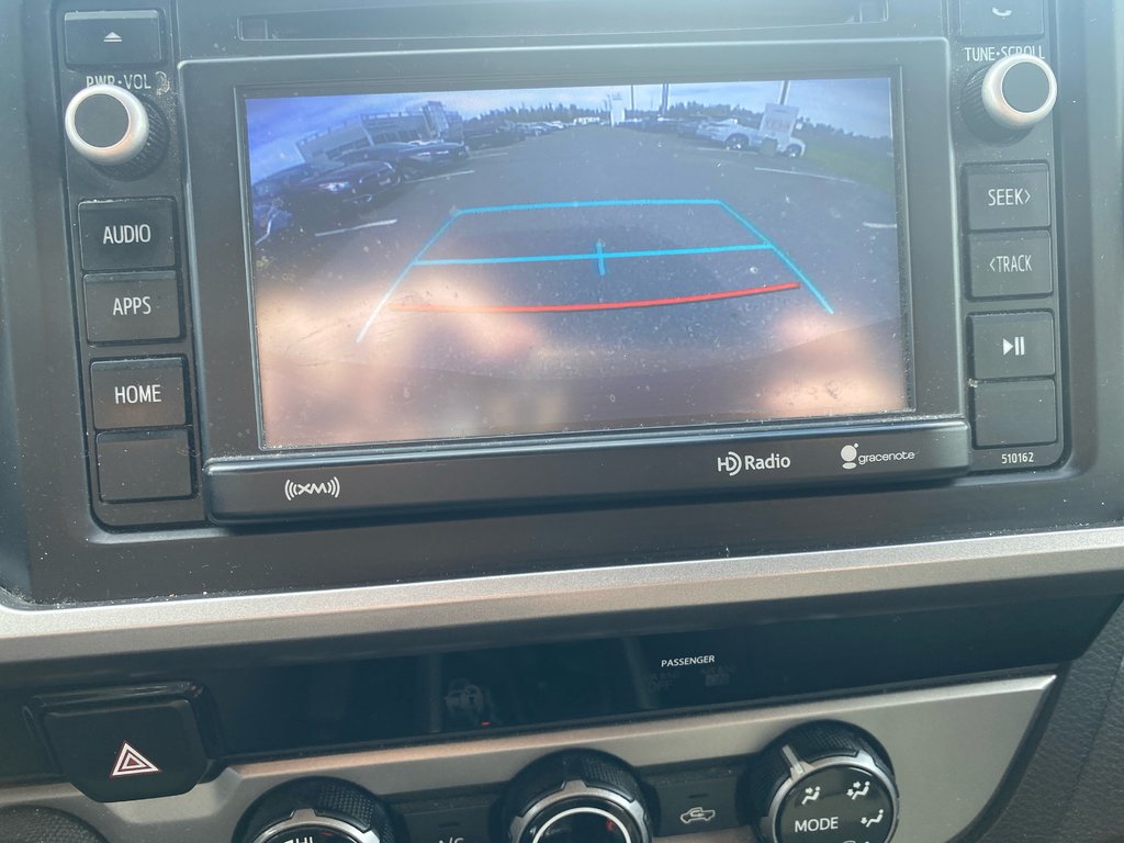 2016 Toyota Tacoma SR5 in Thunder Bay, Ontario - 11 - w1024h768px