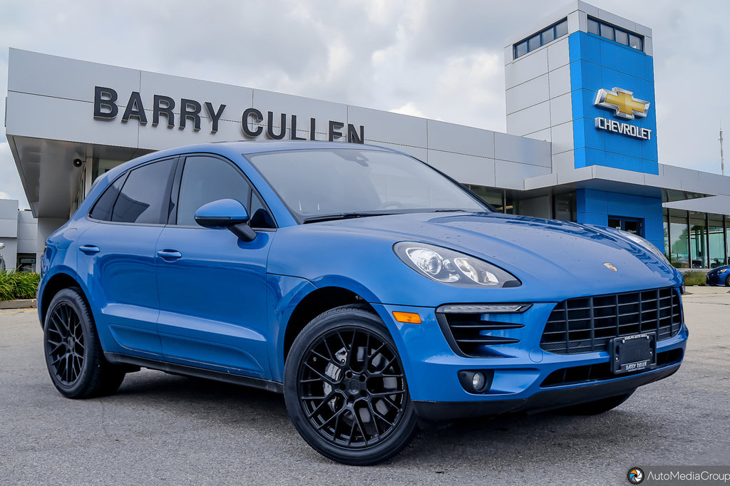 2017  Macan S in Guelph, Ontario - 1 - w1024h768px