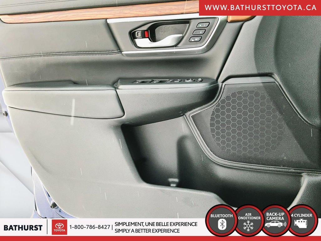 2019 Honda CR-V Touring in Bathurst, New Brunswick - 14 - w1024h768px