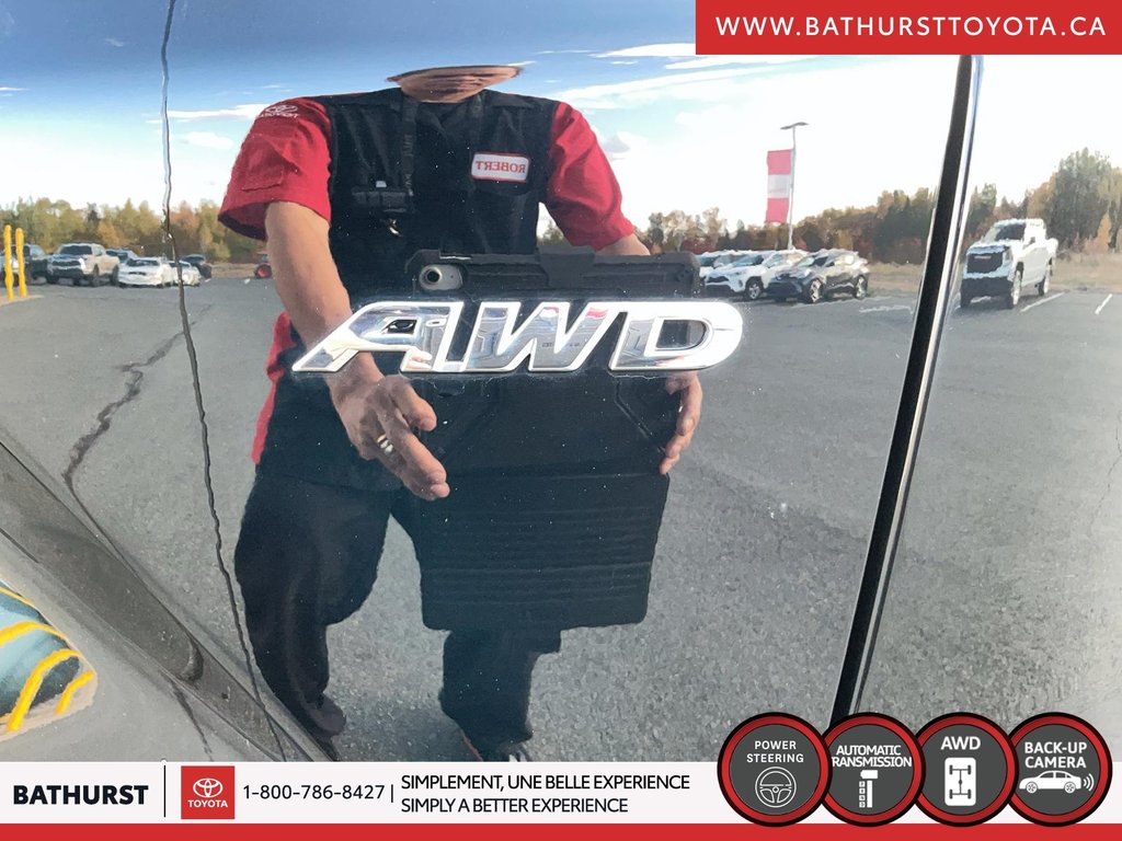 2022 Honda CR-V LX in Bathurst, New Brunswick - 15 - w1024h768px