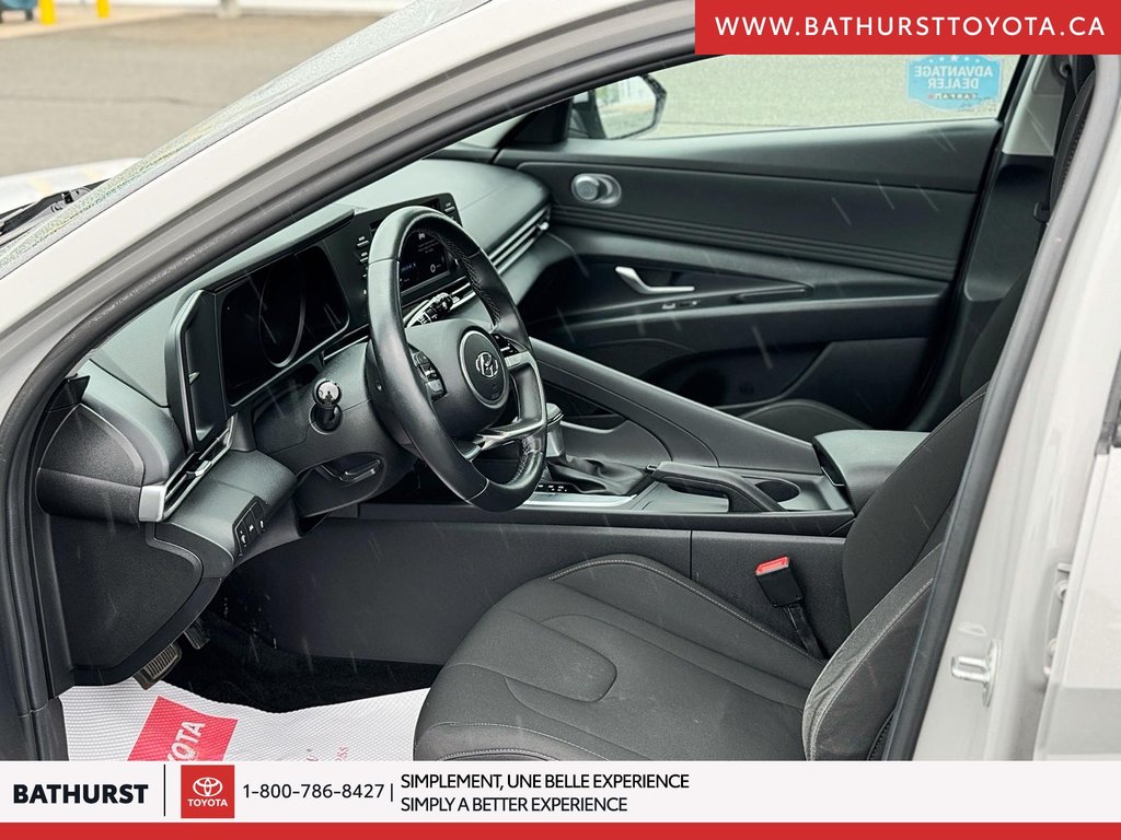 2022  Elantra Preferred in Bathurst, New Brunswick - 16 - w1024h768px