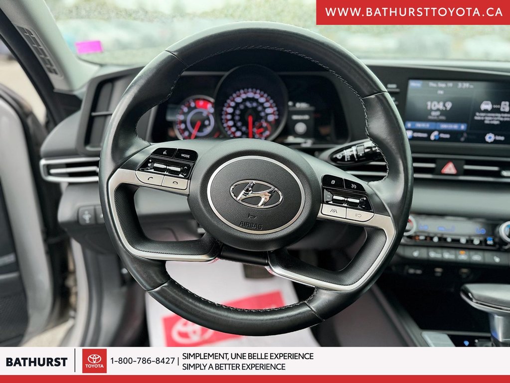 2022  Elantra Preferred in Bathurst, New Brunswick - 14 - w1024h768px