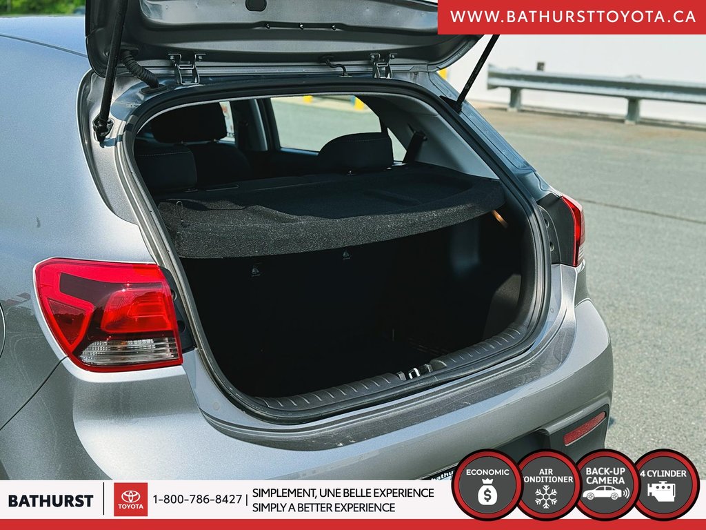Kia Rio 5-door LX+ 2022 à Bathurst, Nouveau-Brunswick - 10 - w1024h768px