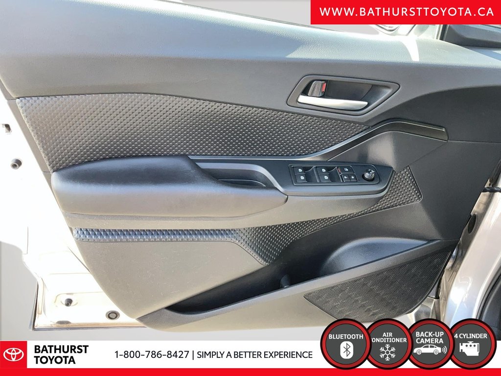 2019 Toyota C-HR BASE in Bathurst, New Brunswick - 12 - w1024h768px