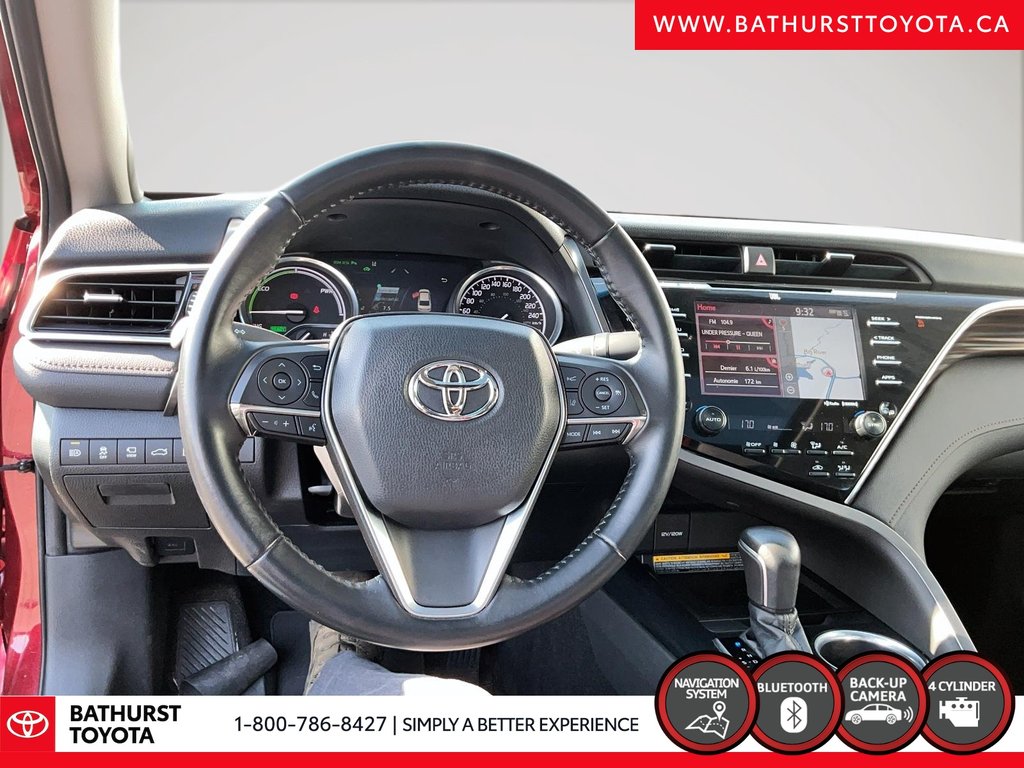 2018 Toyota Camry Hybrid XLE in Bathurst, New Brunswick - 13 - w1024h768px