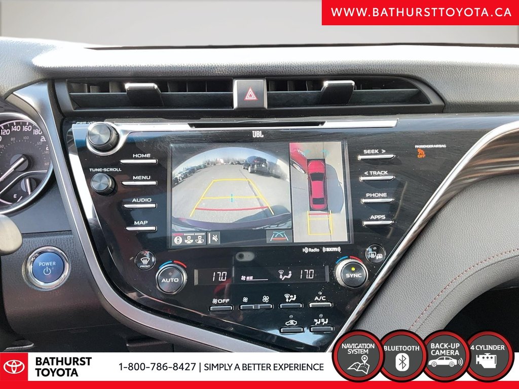 2018 Toyota Camry Hybrid XLE in Bathurst, New Brunswick - 16 - w1024h768px