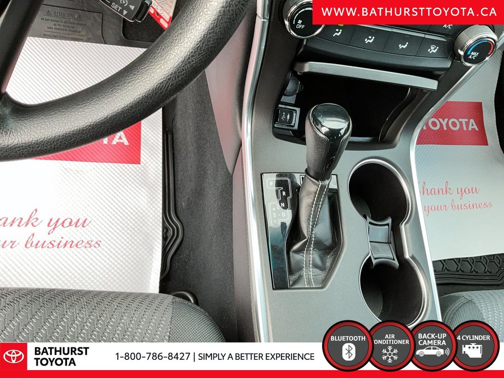 Toyota Camry LE 2017 à Bathurst, Nouveau-Brunswick - 14 - w1024h768px