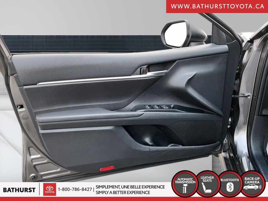 Toyota Camry SE 2020 à Bathurst, Nouveau-Brunswick - 10 - w1024h768px