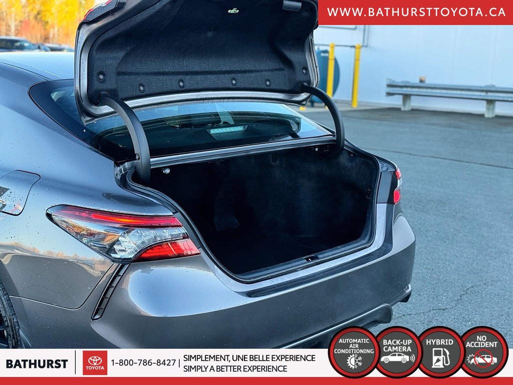 2023  Camry HYBRID XSE in Bathurst, New Brunswick - 10 - w1024h768px