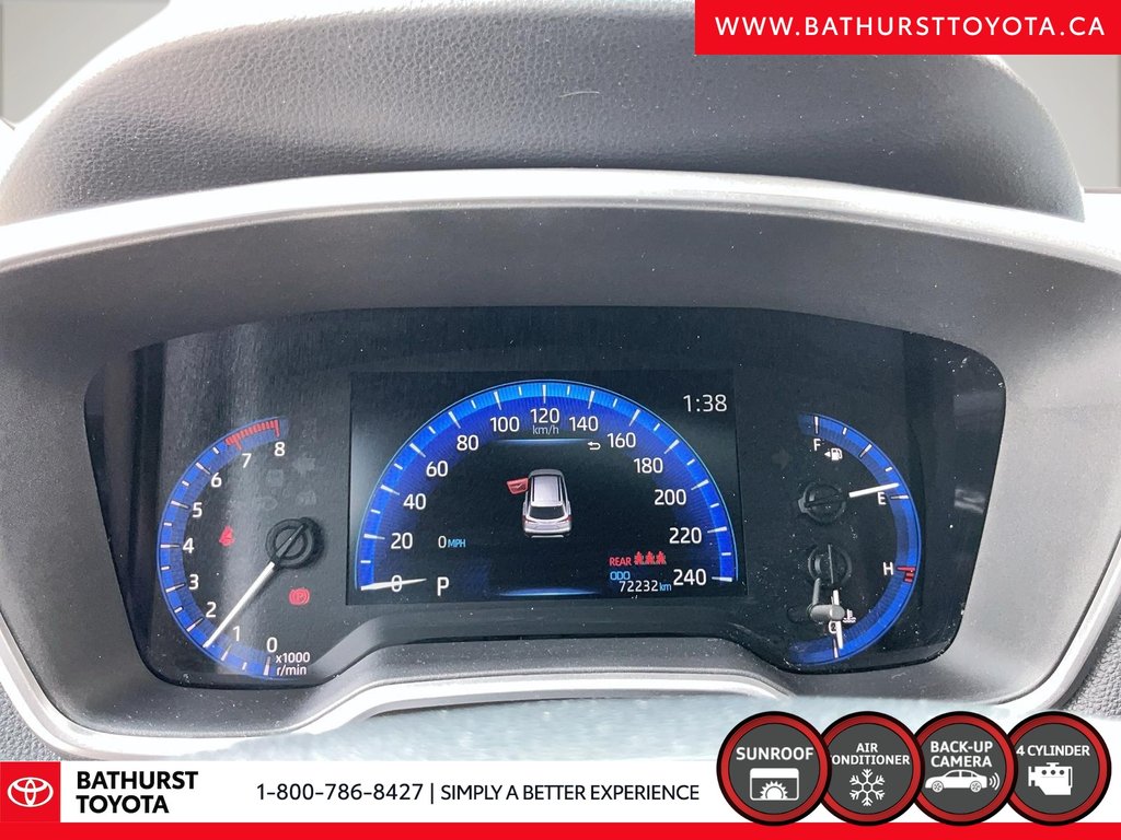 2022 Toyota Corolla Cross XLE in Bathurst, New Brunswick - 12 - w1024h768px