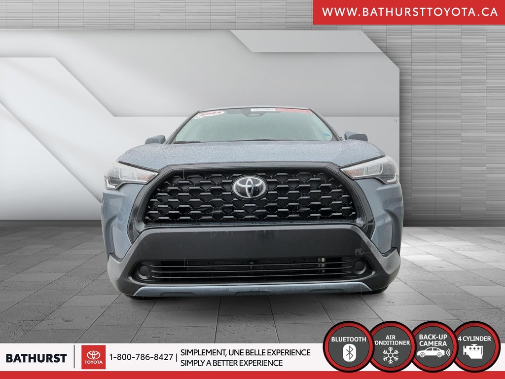 2024 Toyota Corolla Cross LE in Bathurst, New Brunswick - 2 - w1024h768px