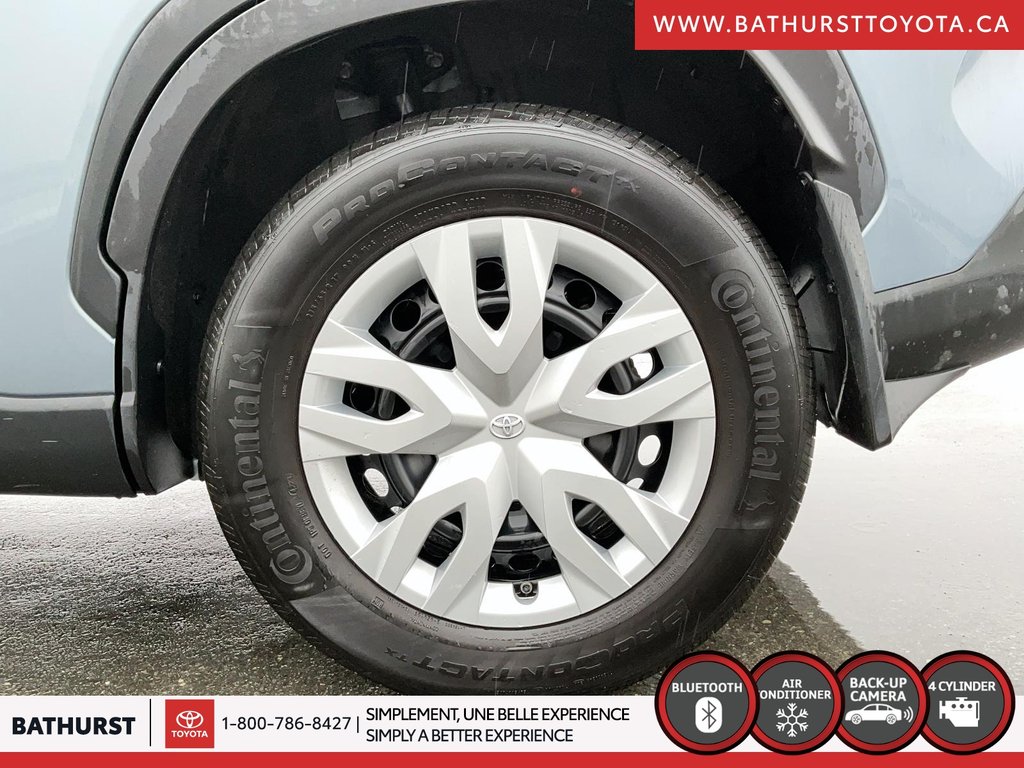 2024 Toyota Corolla Cross LE in Bathurst, New Brunswick - 9 - w1024h768px