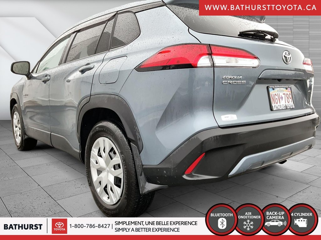 2024 Toyota Corolla Cross LE in Bathurst, New Brunswick - 4 - w1024h768px