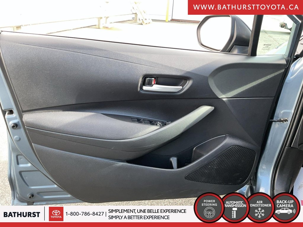 2021 Toyota Corolla LE in Bathurst, New Brunswick - 10 - w1024h768px