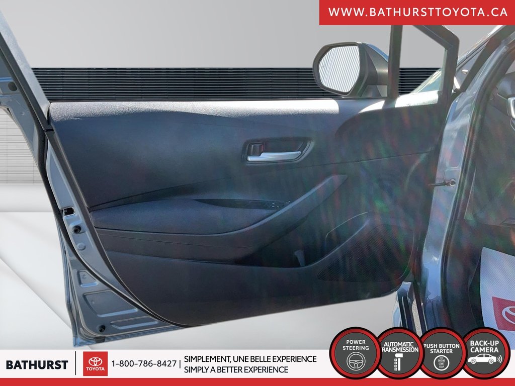 2021 Toyota Corolla LE in Bathurst, New Brunswick - 4 - w1024h768px