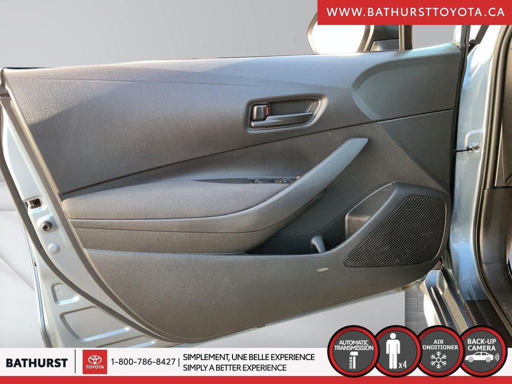 Toyota Corolla LE 2023 à Bathurst, Nouveau-Brunswick - 10 - w1024h768px