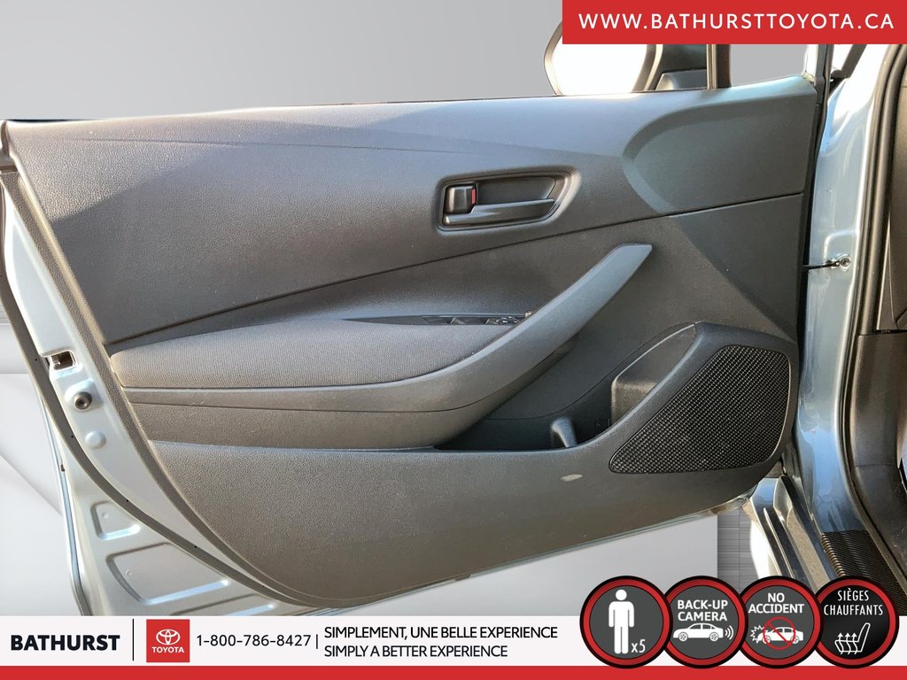 2023 Toyota Corolla LE in Bathurst, New Brunswick - 10 - w1024h768px
