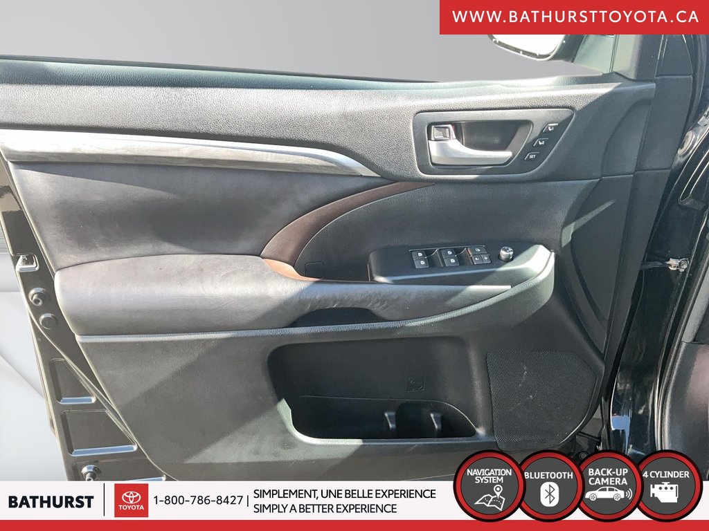 2017 Toyota Highlander Limited in Bathurst, New Brunswick - 11 - w1024h768px