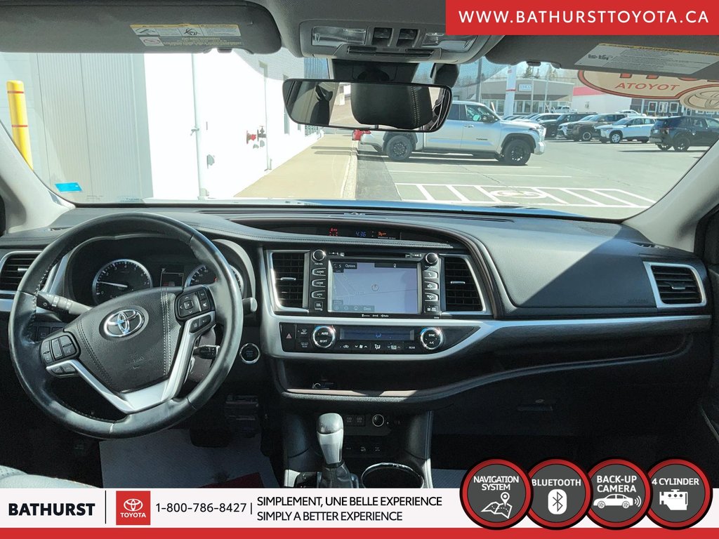 2017 Toyota Highlander Limited in Bathurst, New Brunswick - 10 - w1024h768px