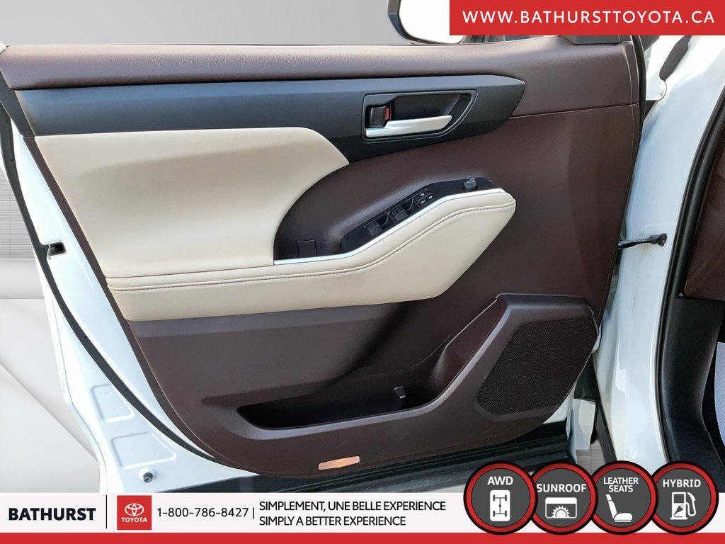 2021 Toyota Highlander Hybrid XLE in Bathurst, New Brunswick - 10 - w1024h768px