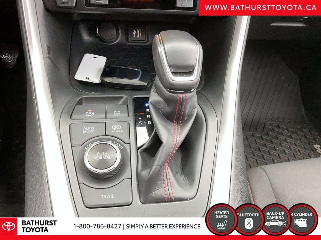 Toyota RAV4 Prime SE 2024 à Bathurst, Nouveau-Brunswick - 14 - w1024h768px