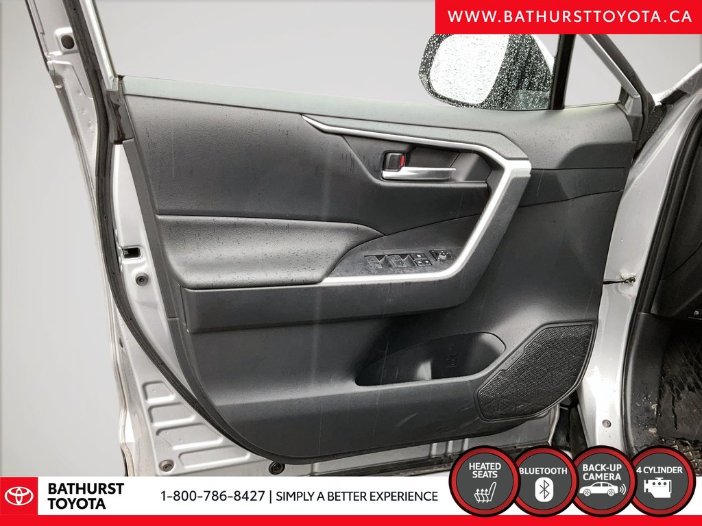 Toyota RAV4 Prime SE 2024 à Bathurst, Nouveau-Brunswick - 11 - w1024h768px