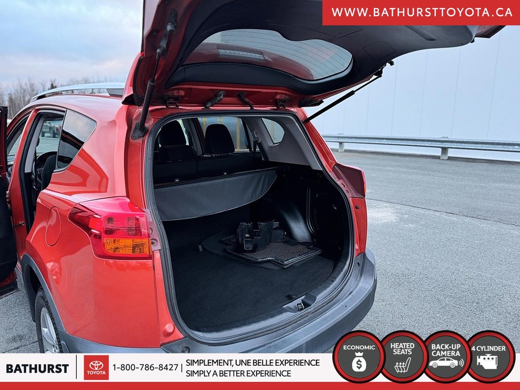 2015  RAV4 XLE in Bathurst, New Brunswick - 11 - w1024h768px