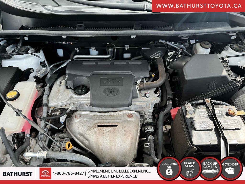 2018 Toyota RAV4 LE in Bathurst, New Brunswick - 6 - w1024h768px