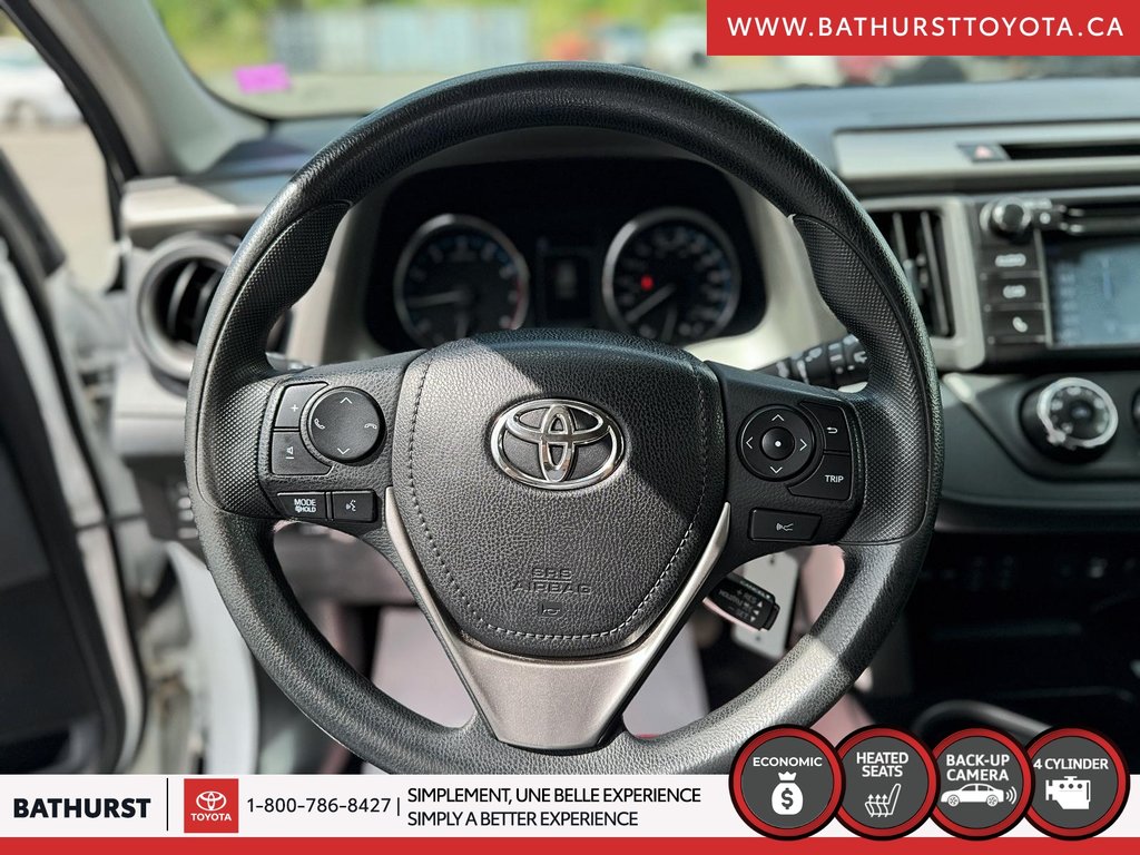 2018 Toyota RAV4 LE in Bathurst, New Brunswick - 12 - w1024h768px