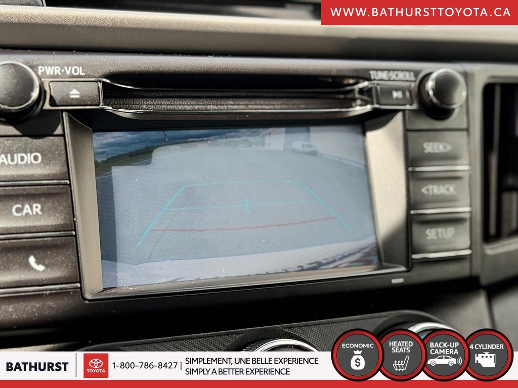 2018 Toyota RAV4 LE in Bathurst, New Brunswick - 17 - w1024h768px