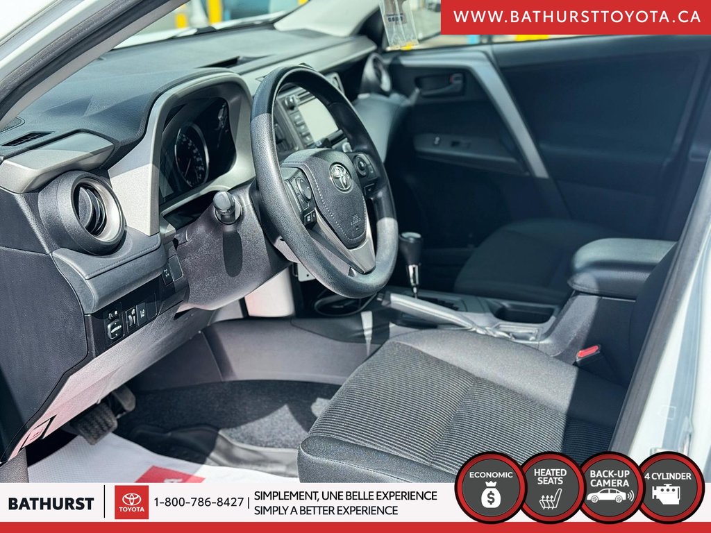2018 Toyota RAV4 LE in Bathurst, New Brunswick - 15 - w1024h768px