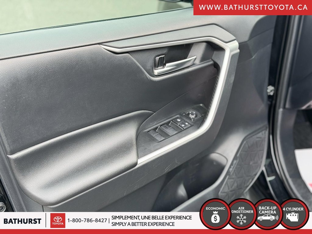 2019 Toyota RAV4 XLE in Bathurst, New Brunswick - 13 - w1024h768px