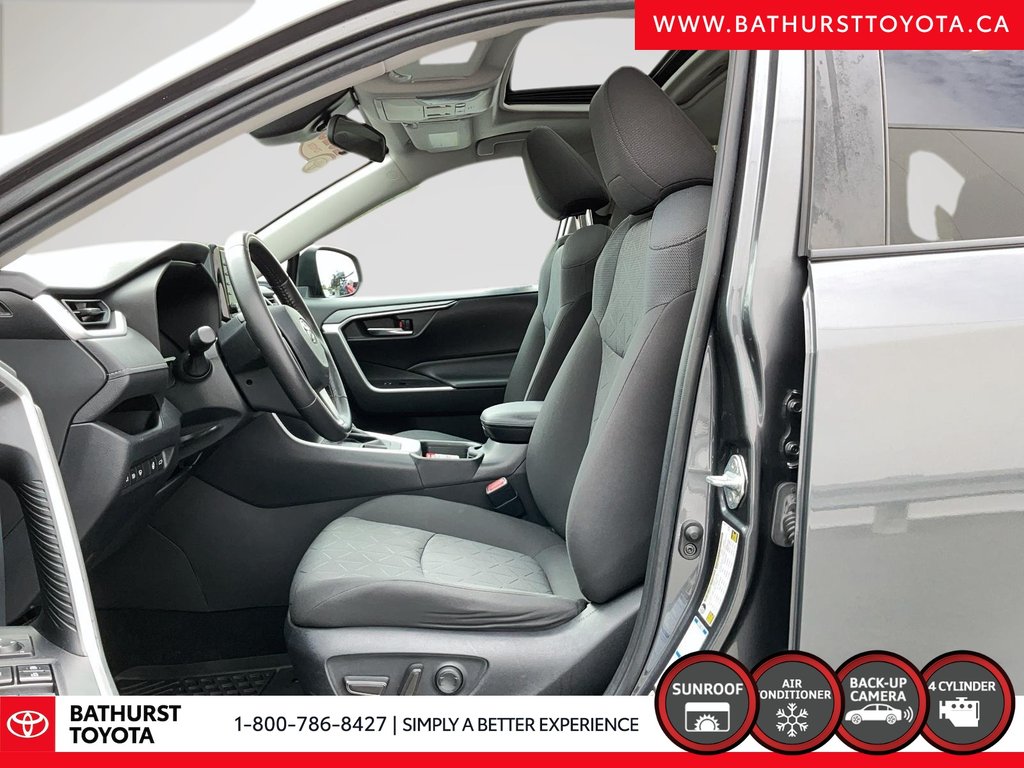 2020 Toyota RAV4 XLE in Bathurst, New Brunswick - 9 - w1024h768px