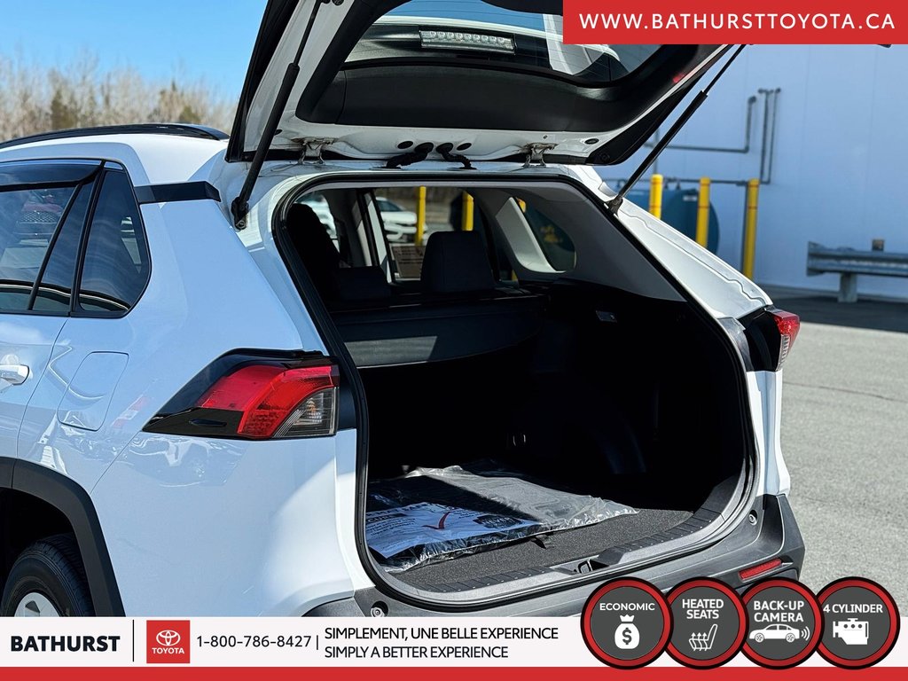 2021 Toyota RAV4 LE in Bathurst, New Brunswick - 11 - w1024h768px
