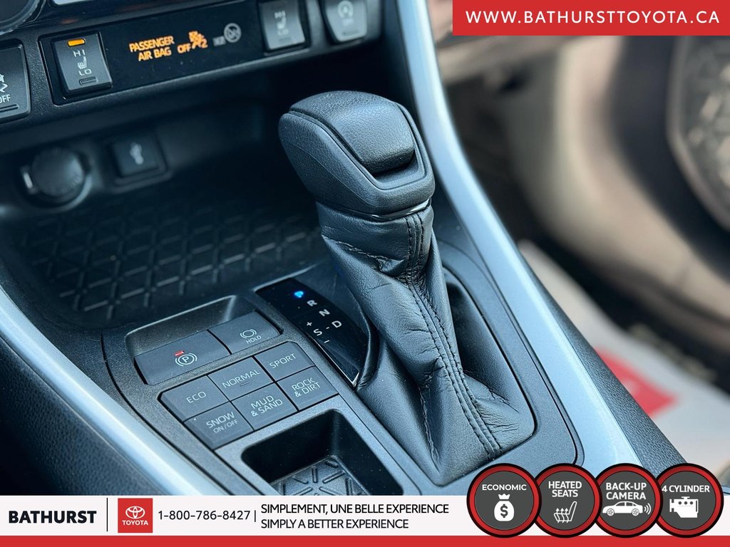 2021 Toyota RAV4 LE in Bathurst, New Brunswick - 18 - w1024h768px