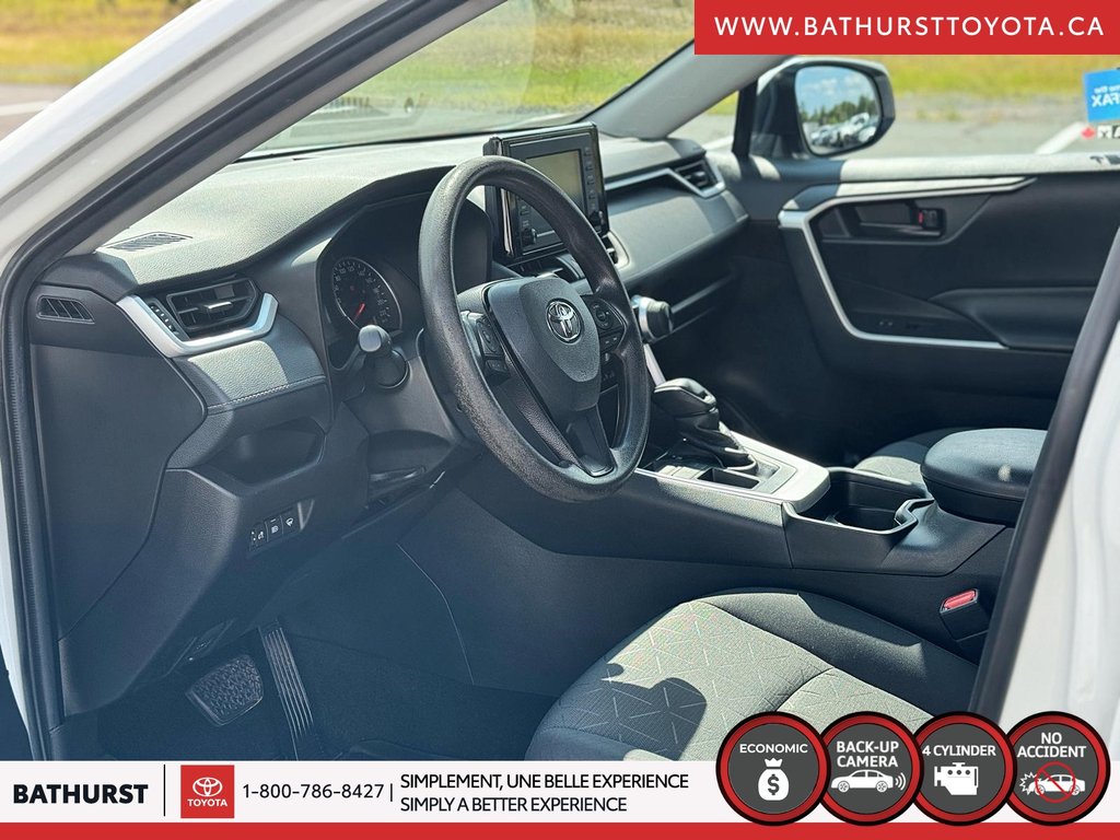 Toyota RAV4 LE 2021 à Bathurst, Nouveau-Brunswick - 17 - w1024h768px