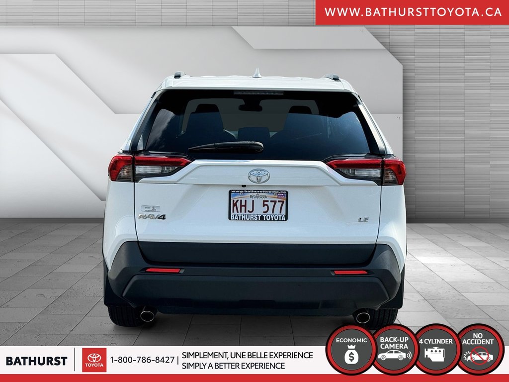 Toyota RAV4 LE 2021 à Bathurst, Nouveau-Brunswick - 3 - w1024h768px