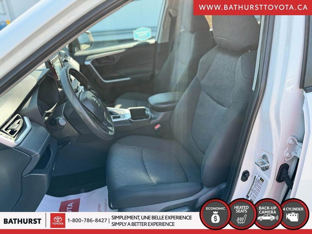 Toyota RAV4 LE 2022 à Bathurst, Nouveau-Brunswick - 9 - w1024h768px