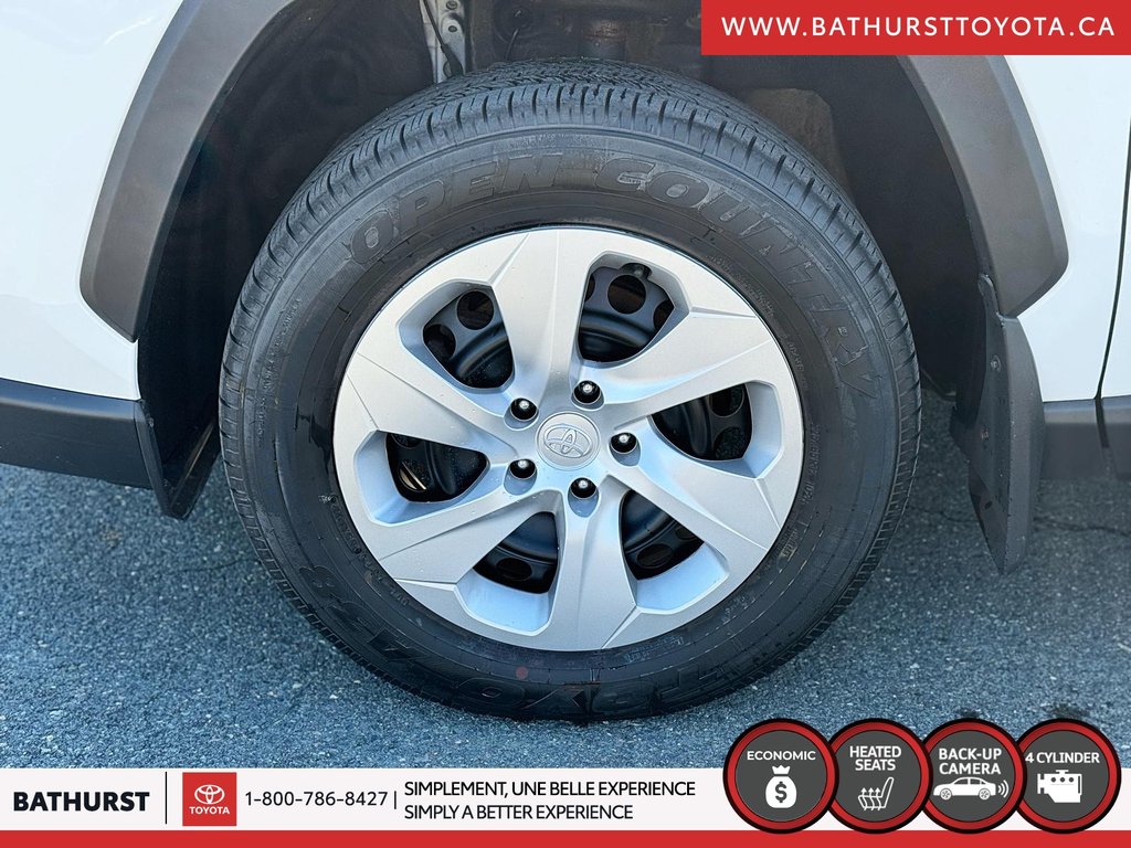 Toyota RAV4 LE 2022 à Bathurst, Nouveau-Brunswick - 7 - w1024h768px